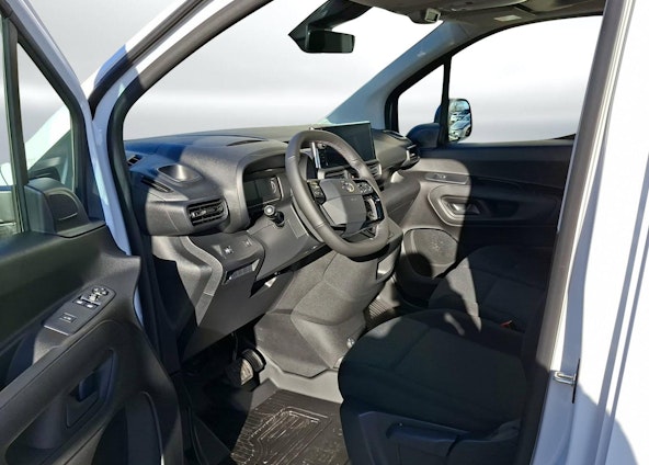 Vehicle image 7 Vehicle image 7