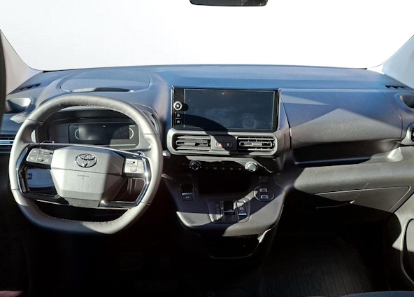 Vehicle image 6 Vehicle image 6