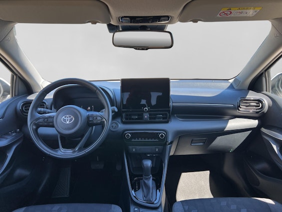 Vehicle image 7