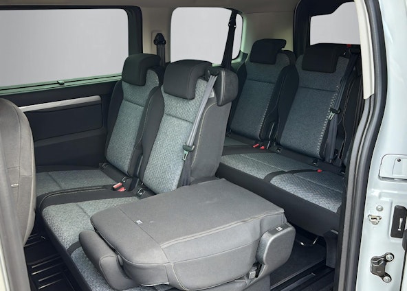 Vehicle image 6 Vehicle image 6