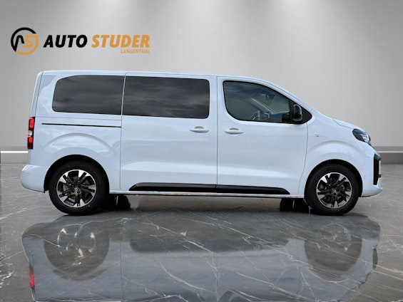 Vehicle image 12 Vehicle image 12