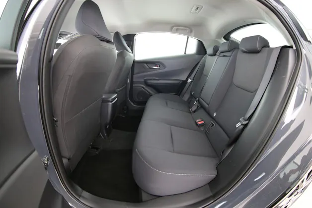 Toyota Prius 2.0 Plug-In-Hybrid Style