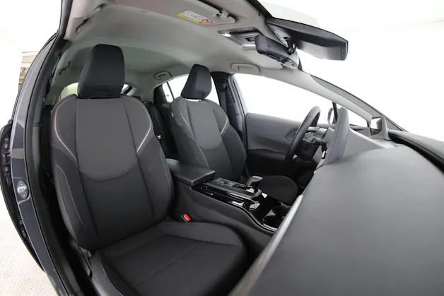 Toyota Prius 2.0 Plug-In-Hybrid Style