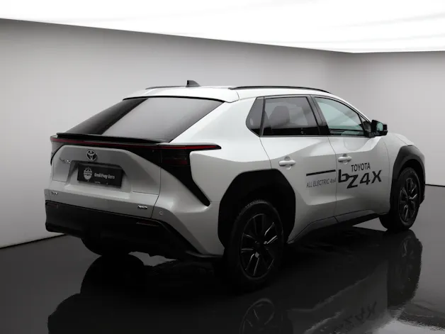 Toyota bZ4X Style AWD 0.99% Leasing "Modell 2026" 22kw Onboard Charger