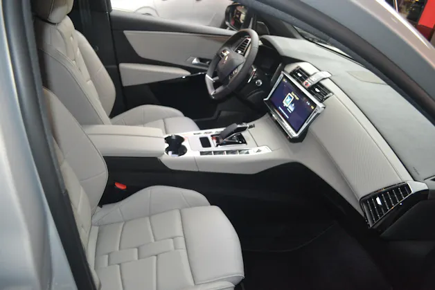 DS Automobiles 7 1.6 E-Tense Performance 4x4