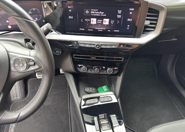 Vehicle image 6 Vehicle image 6