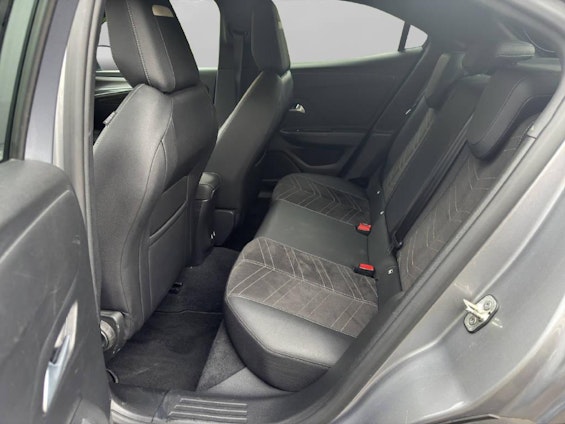 Vehicle image 7 Vehicle image 7