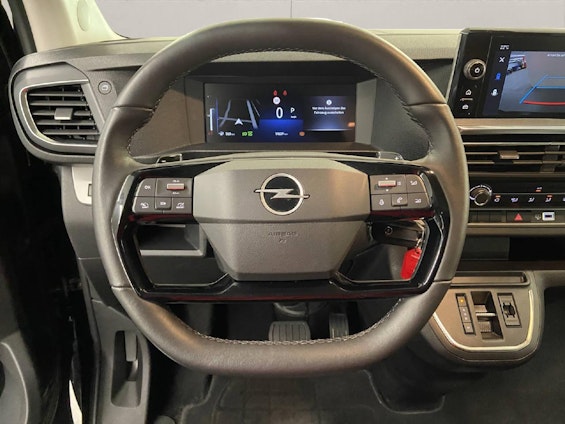 Vehicle image 6 Vehicle image 6