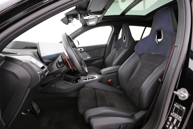 Vehicle image BMW 1 SERIES