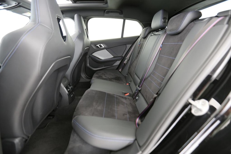 Vehicle image BMW 1 SERIES