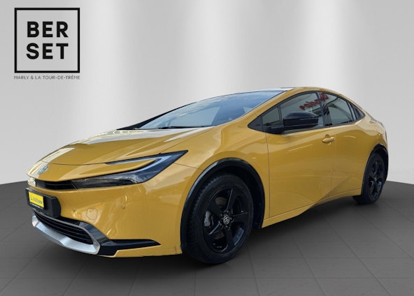 First vehicle image First vehicle image