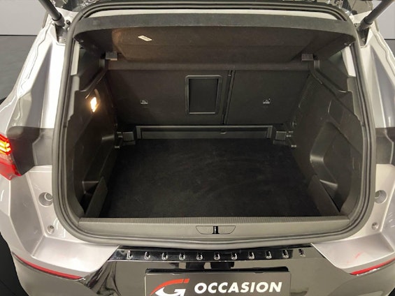 Vehicle image 12 Vehicle image 12