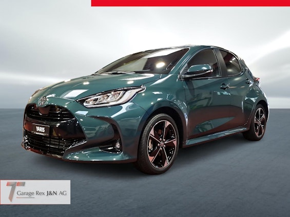 First vehicle image First vehicle image