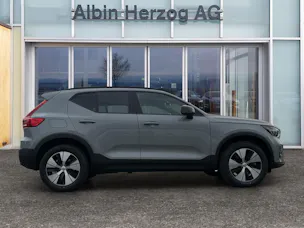 Volvo XC40 2.0 B4 MH Plus Dark