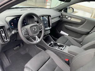 Volvo XC40 2.0 B4 MH Plus Dark