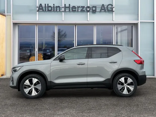 Volvo XC40 2.0 B4 MH Plus Dark