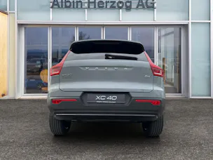 Volvo XC40 2.0 B4 MH Plus Dark