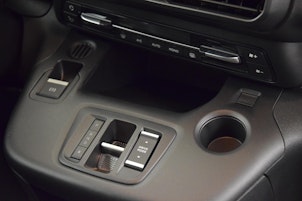 Vehicle image OPEL Combo-e Cargo 2.4 t Electric