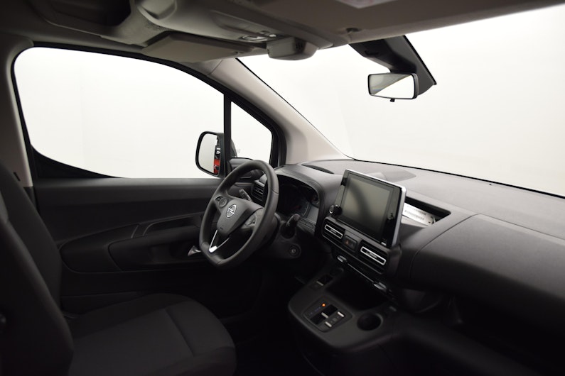 Vehicle image OPEL COMBO