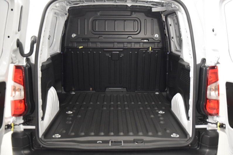 Vehicle image OPEL COMBO