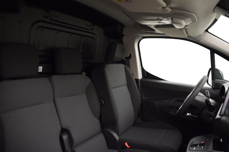 Vehicle image OPEL COMBO