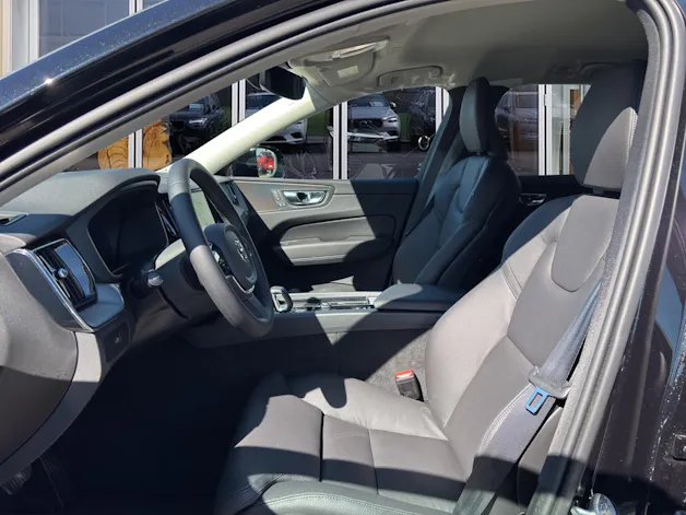 Volvo XC60 2.0 B4 MH Plus Dark AWD