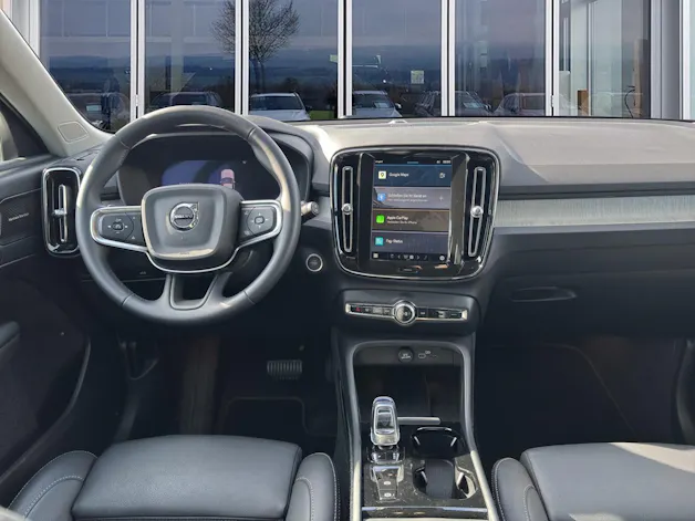 Volvo XC40 2.0 B4 MH Plus Dark