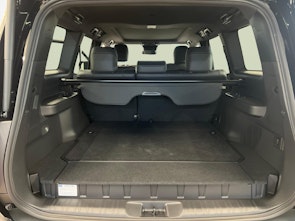 Vehicle image TOYOTA Land Cruiser 2.8 D 48V Invincible