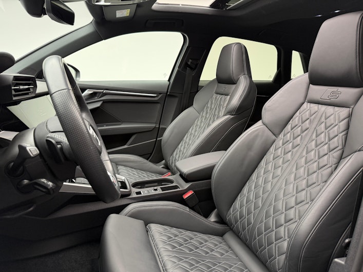 Vehicle image AUDI S3