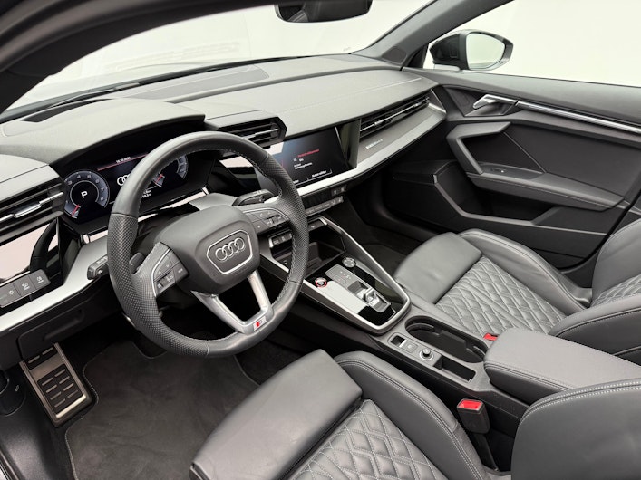 Vehicle image AUDI S3