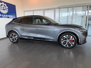 Vehicle image FORD Mustang Mach-E Extended AWD