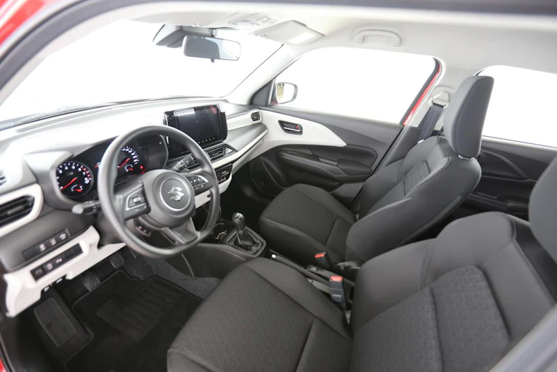 Fahrzeugbild SUZUKI SWIFT
