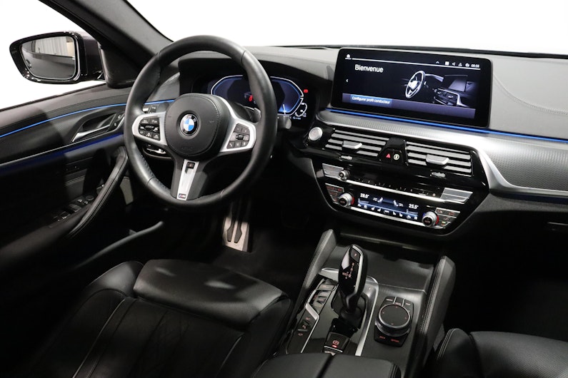Vehicle image BMW 5 SERIES