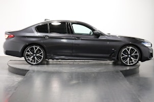 Vehicle image BMW 545e xDrive SAG
