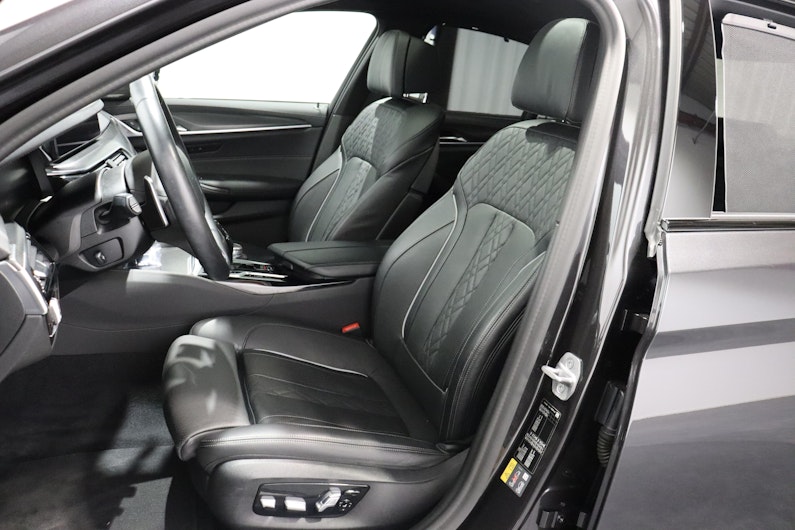 Vehicle image BMW 5 SERIES