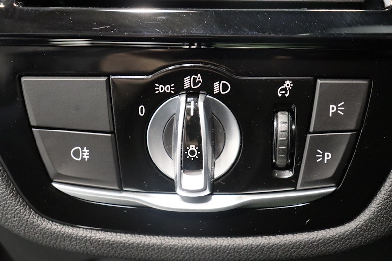 Vehicle image BMW 5 SERIES