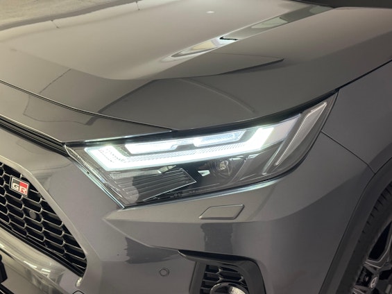 Vehicle image 17 Vehicle image 17