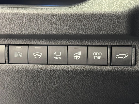 Vehicle image 14 Vehicle image 14