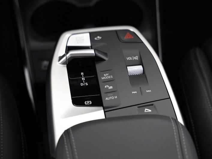 Vehicle image BMW 2 SERIES