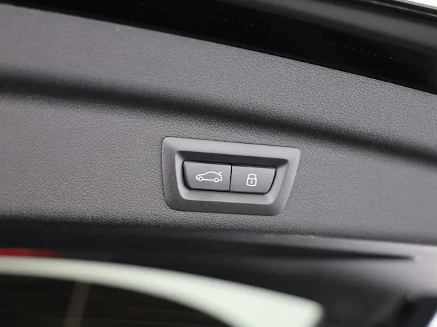 BMW 230e xDrive paddles Active Tourer