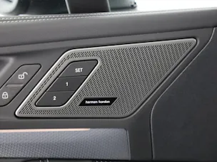 BMW 230e xDrive paddles Active Tourer