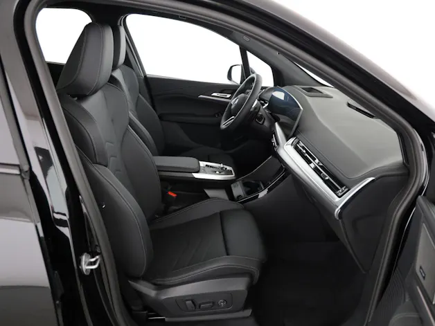 BMW 230e xDrive paddles Active Tourer