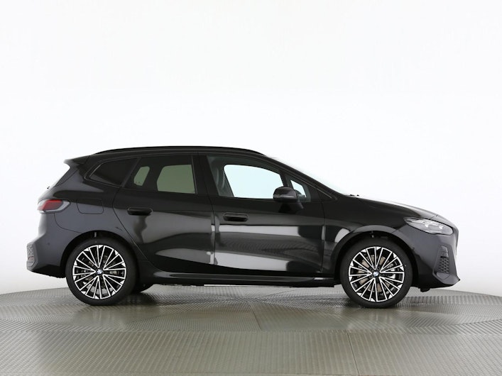 Vehicle image BMW 2 SERIES