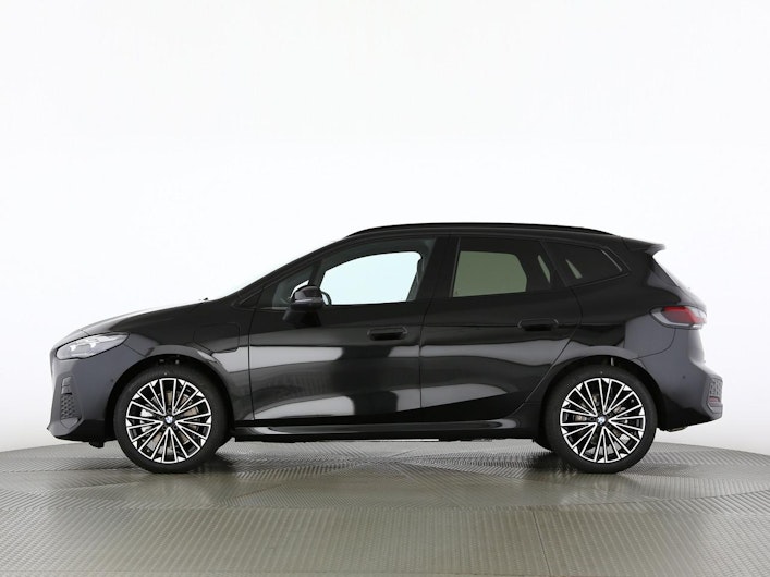 Vehicle image BMW 2 SERIES
