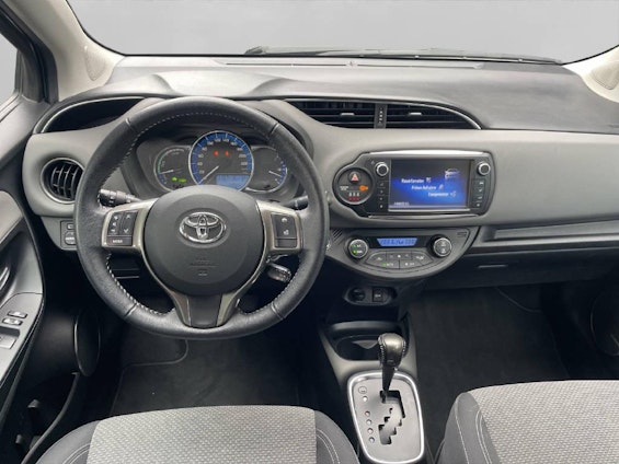 Vehicle image 9 Vehicle image 9