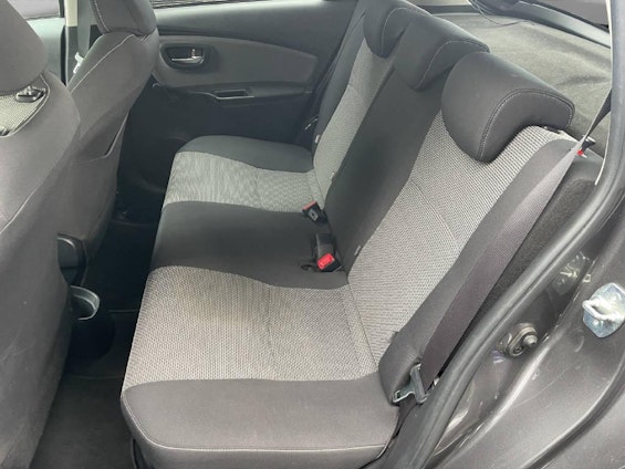 Vehicle image 13 Vehicle image 13