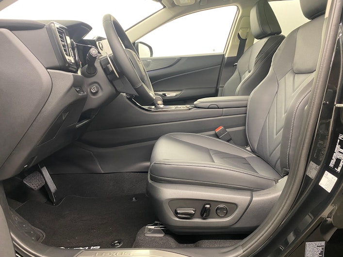 Vehicle image LEXUS NX