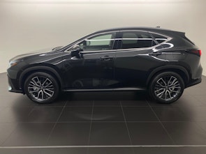 Vehicle image LEXUS NX 450h+ Excellence