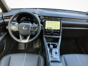 Fahrzeugbild LEXUS LBX 1.5 Hybrid Relax AWD