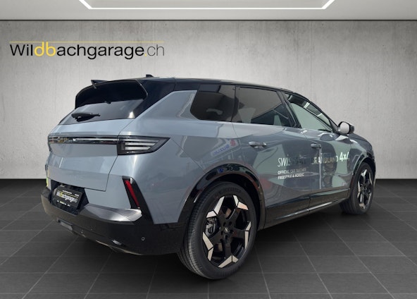 Vehicle image 4 Vehicle image 4